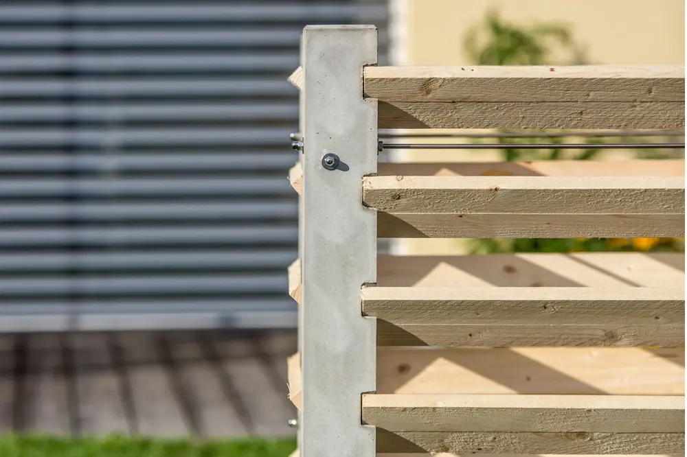 Einlegbretter aus Holz für Komposter aus Beton