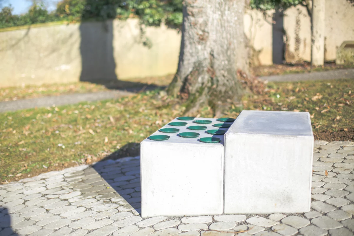 Grabvasenblock aus Beton für Friedhofsanlagen
